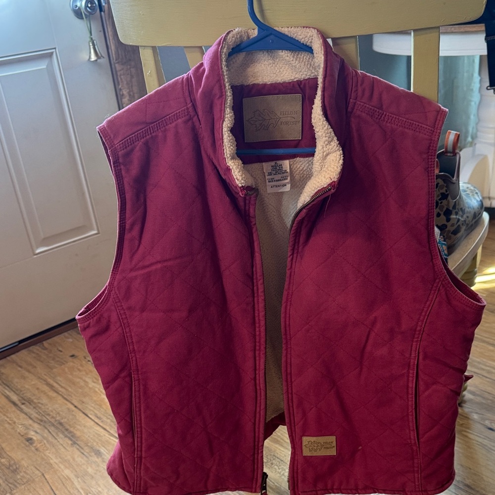 Women's Quilted Vest in Red